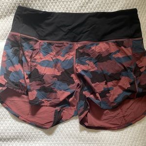 Lululemon speed up high rise lined short. Size 10